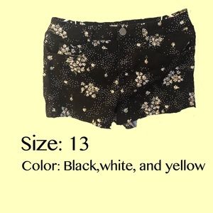 Floral pattern shorts!
